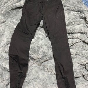 BKE size 27 ripped ankle skinny jeans